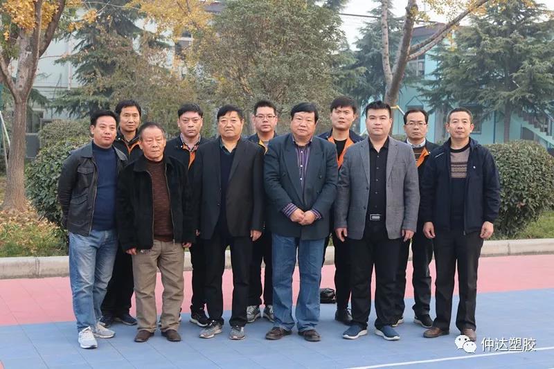 熱烈歡迎河南省塑料協(xié)會(huì)段同生會(huì)長(zhǎng)一行蒞臨仲達(dá)塑膠考察指導(dǎo)工作！